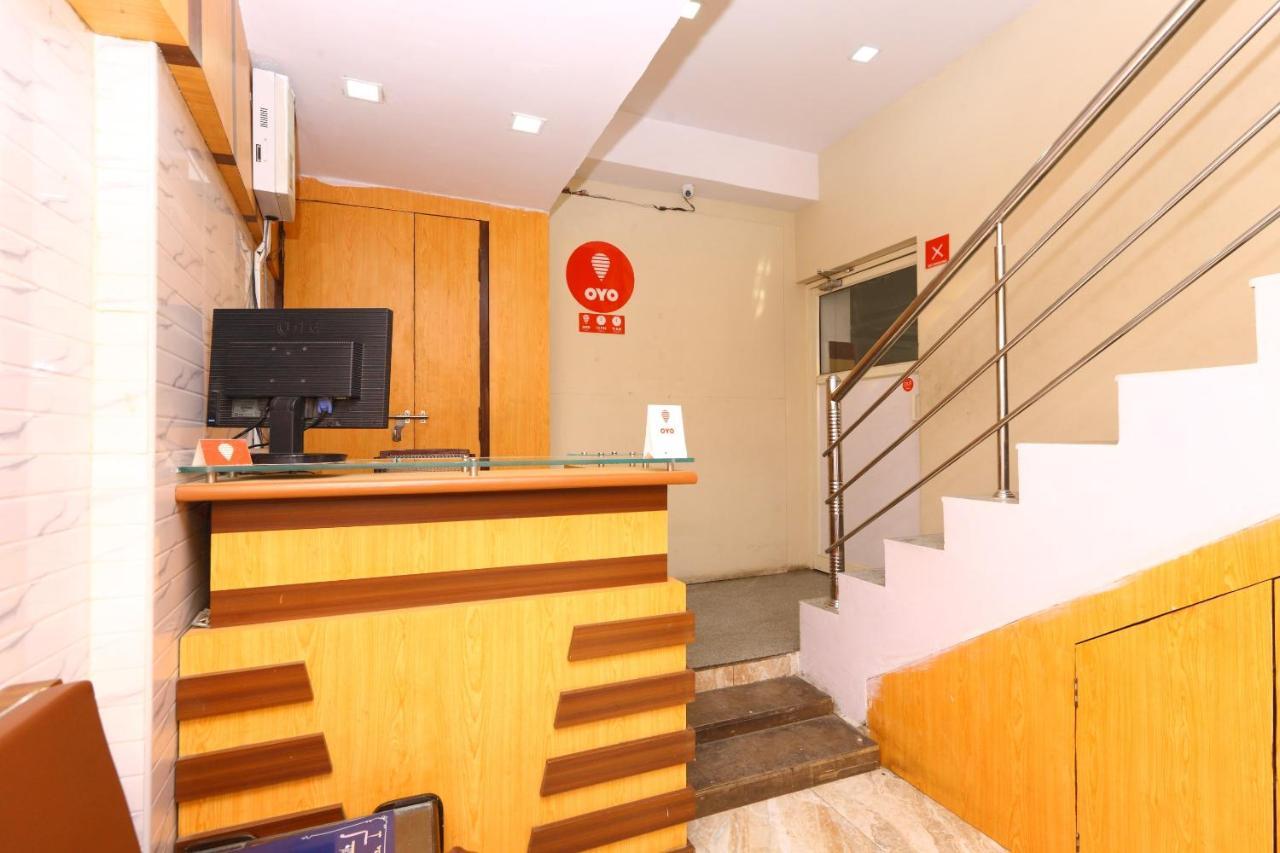 Hotel Oyo 7224 Krishna Prasad à Chennai Extérieur photo